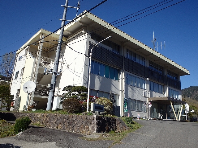 Ikusaka  Village Hall
